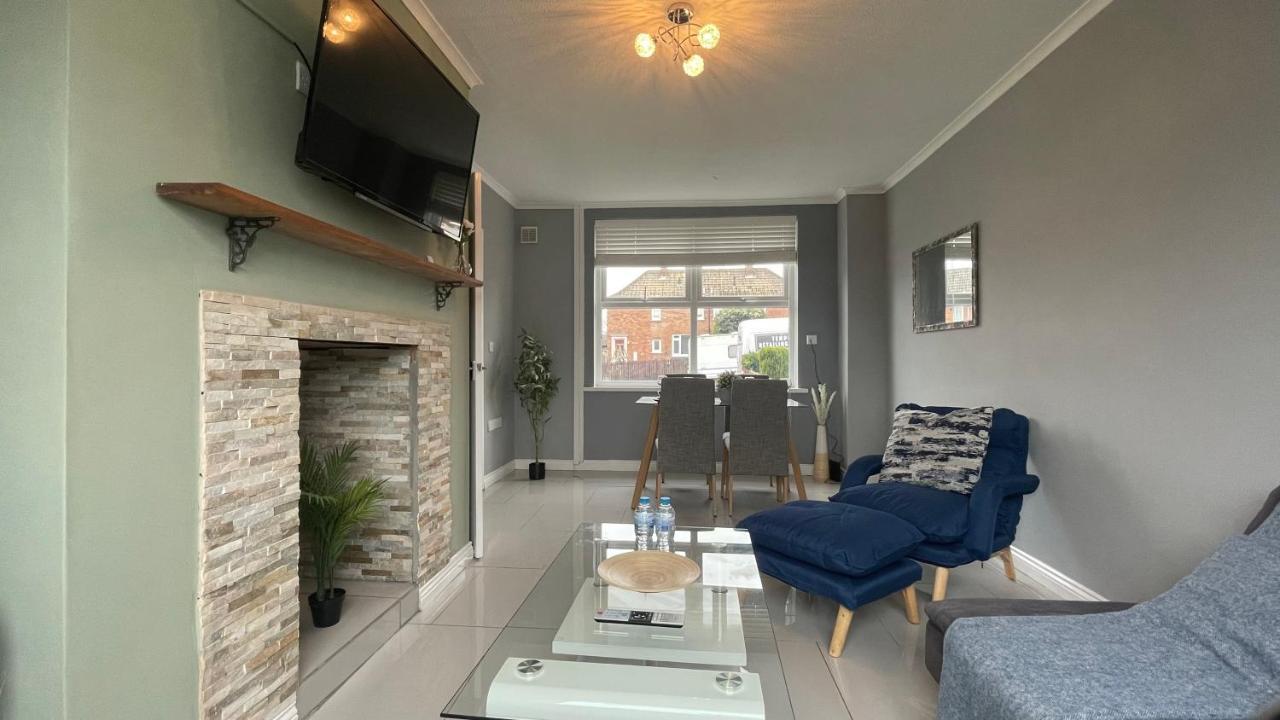 Fully Serviced Three Bed House In דורהם מראה חיצוני תמונה